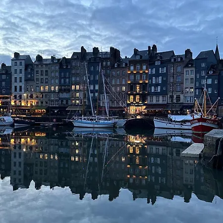 Апартаменти Les Calins D'honfleur