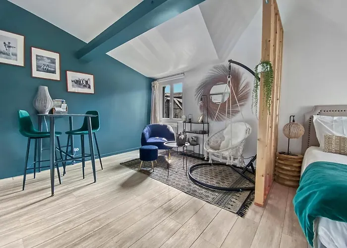 Les Calins D'honfleur 옹플뢰르